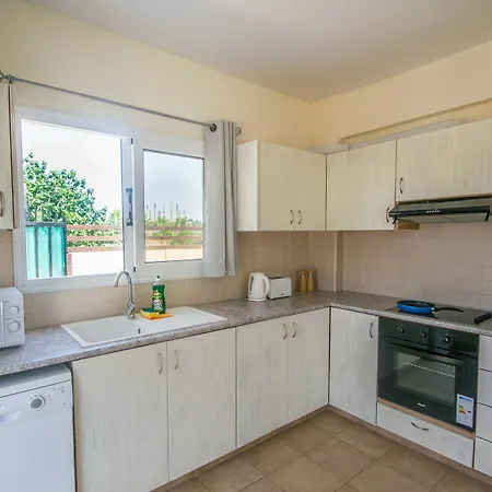Ayia Thekla 3 Bedroom 33
