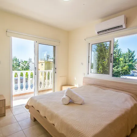 Ayia Thekla 3 Bedroom 33 *
